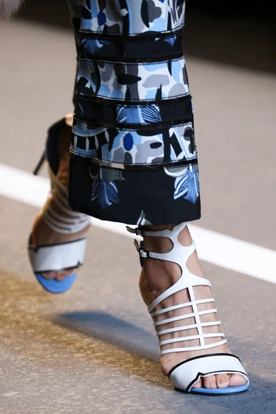 Look 11
